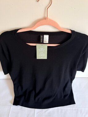 H&M Divided Woman Black Short Sleeve Soft Knit Viscose Sweater/Top Size XXL